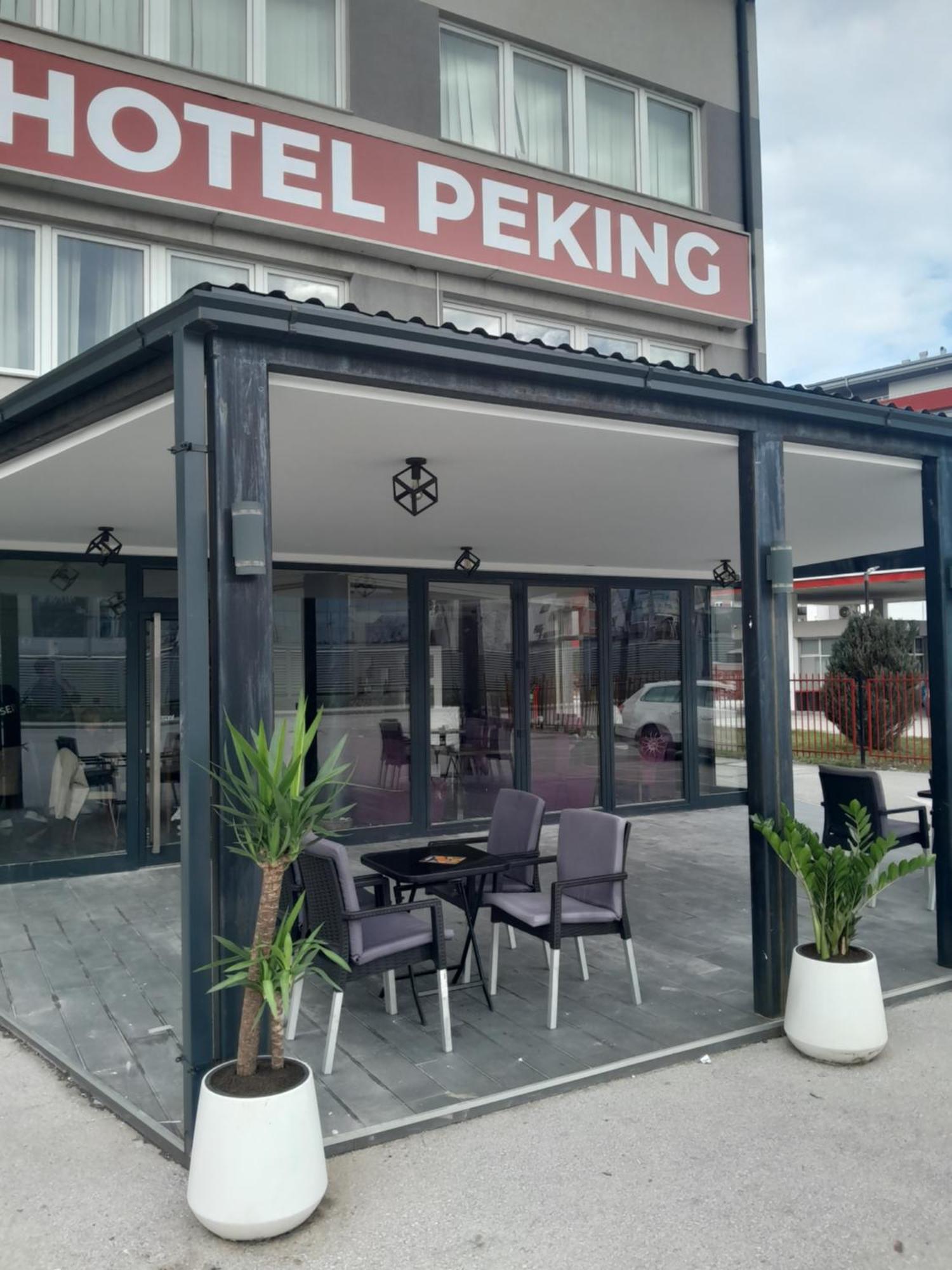 Peking 4*